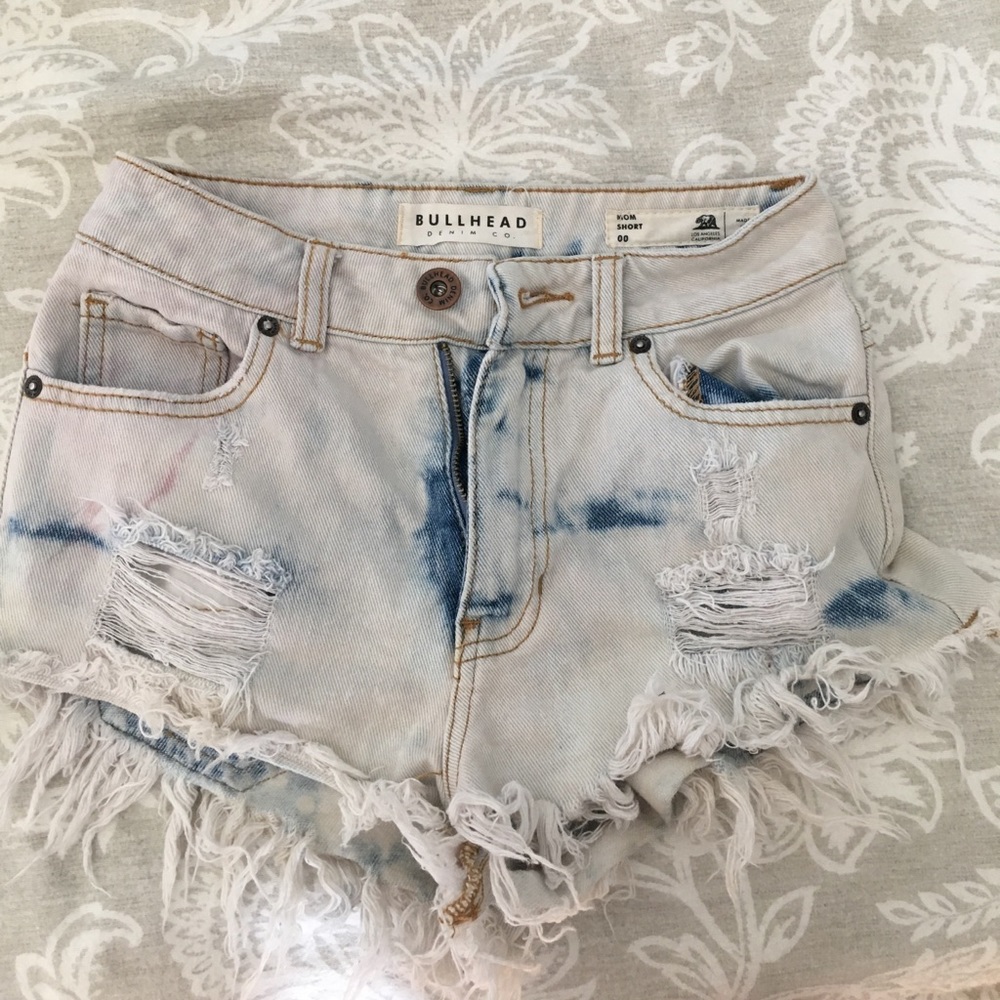 bullhead jean shorts